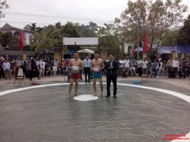 Sôi nổi giải vật dân tộc truyền thống tại lễ hội đền Cao