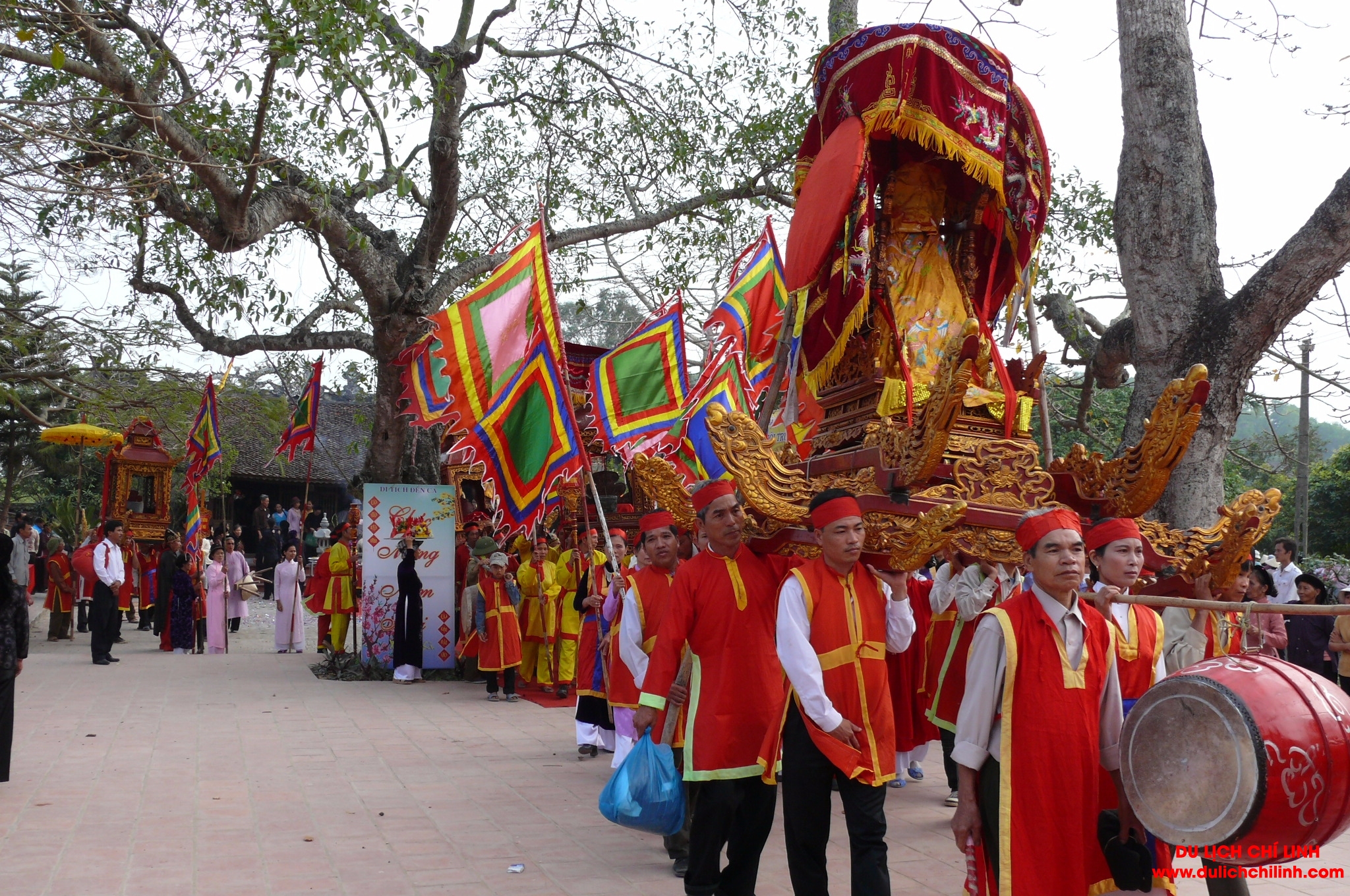 le ruoc thanh khu di tich den cao