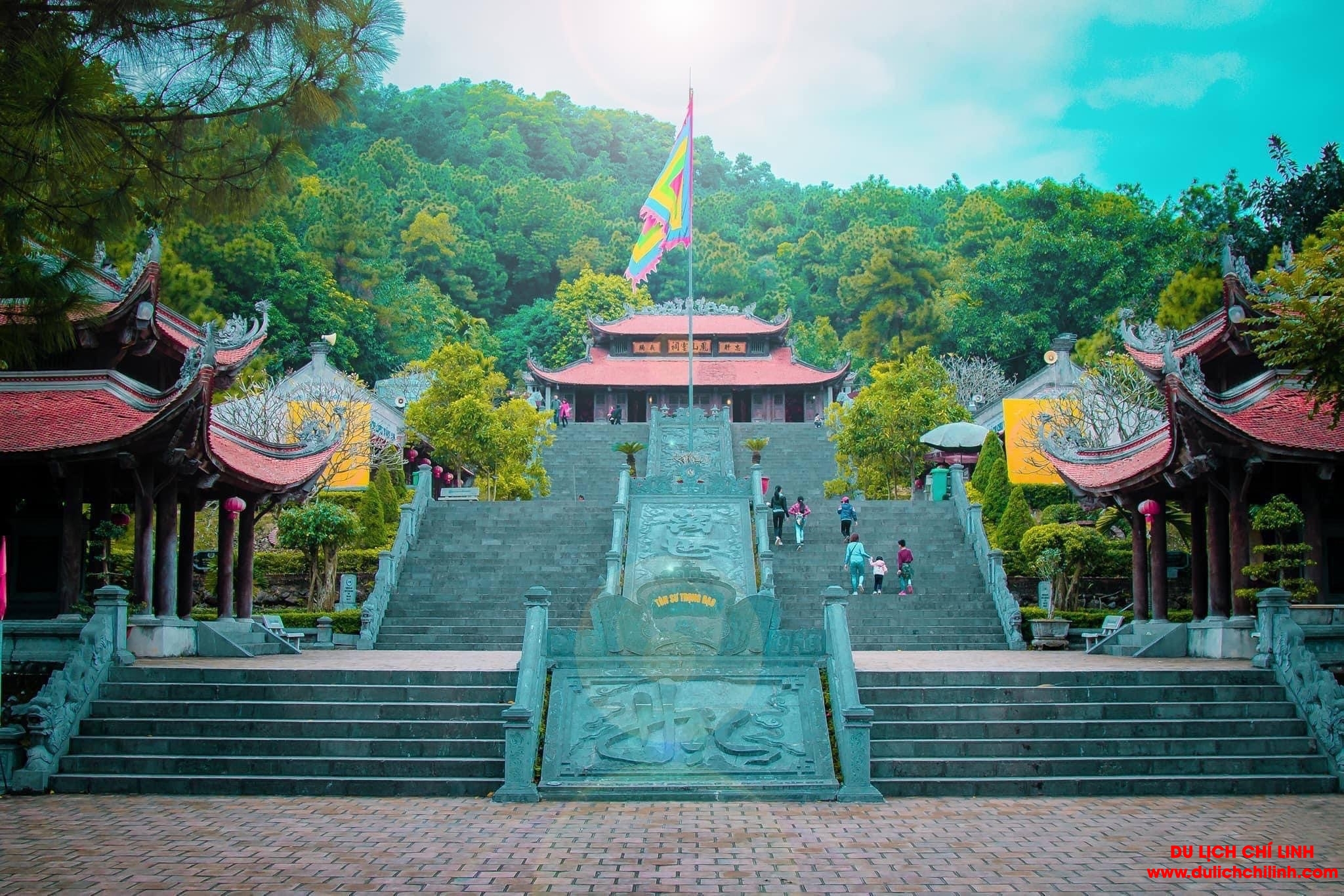 ĐỀN THỜ THẦY GIÁO CHU VĂN AN